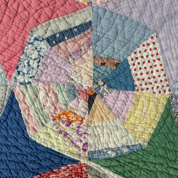 Vintage Antique 40s Hand-Sewn Multicolor Spider Web Feedsack Quilt ~ 65 x 86 - Picture 3 of 7